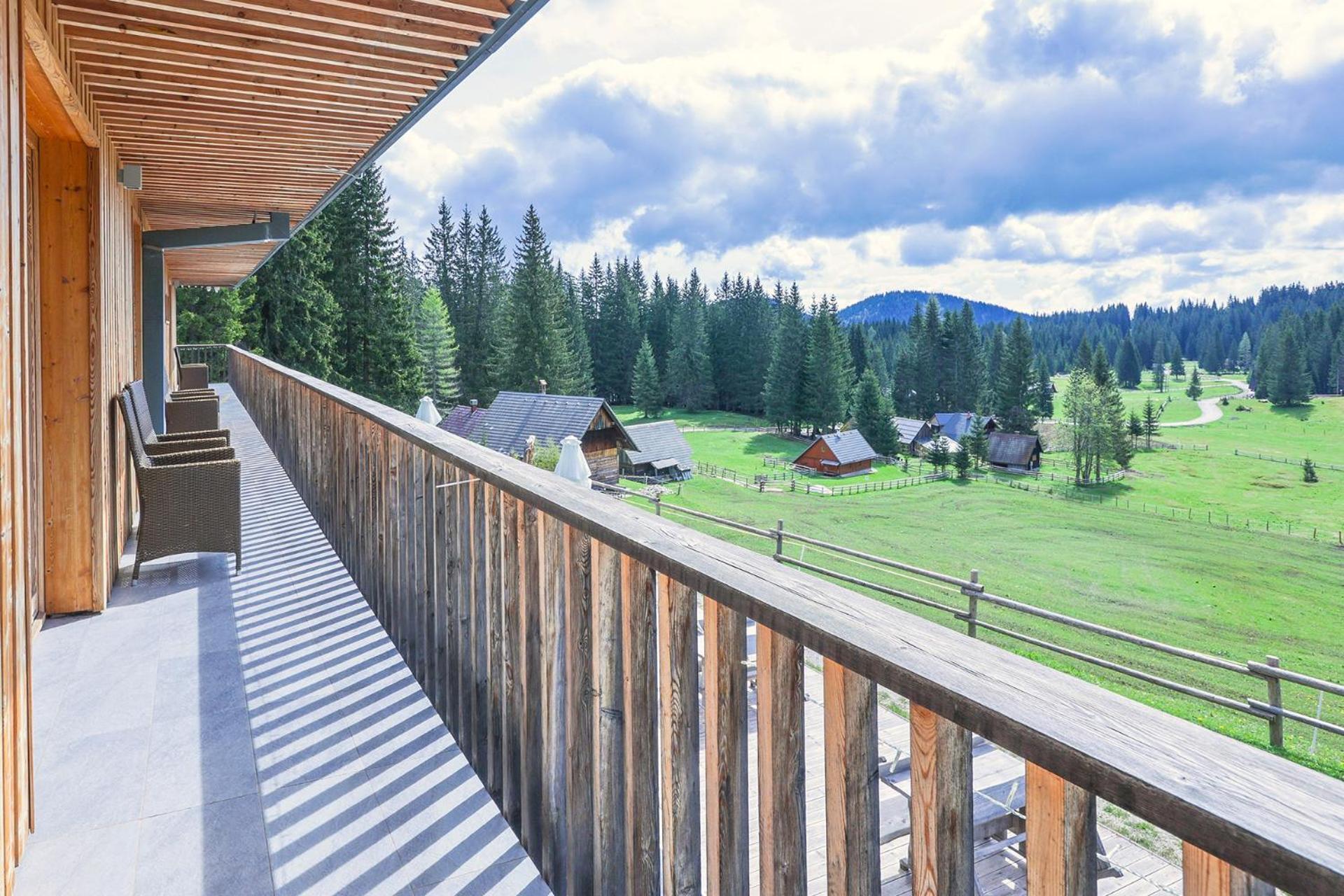 Hotel Jelka Pokljuka ゴレンスカ地方 エクステリア 写真